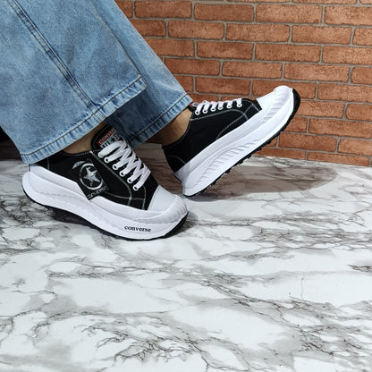 Tenis Converse Mujer – Suela Alta en Espanso, Diseño Casual y Urbano